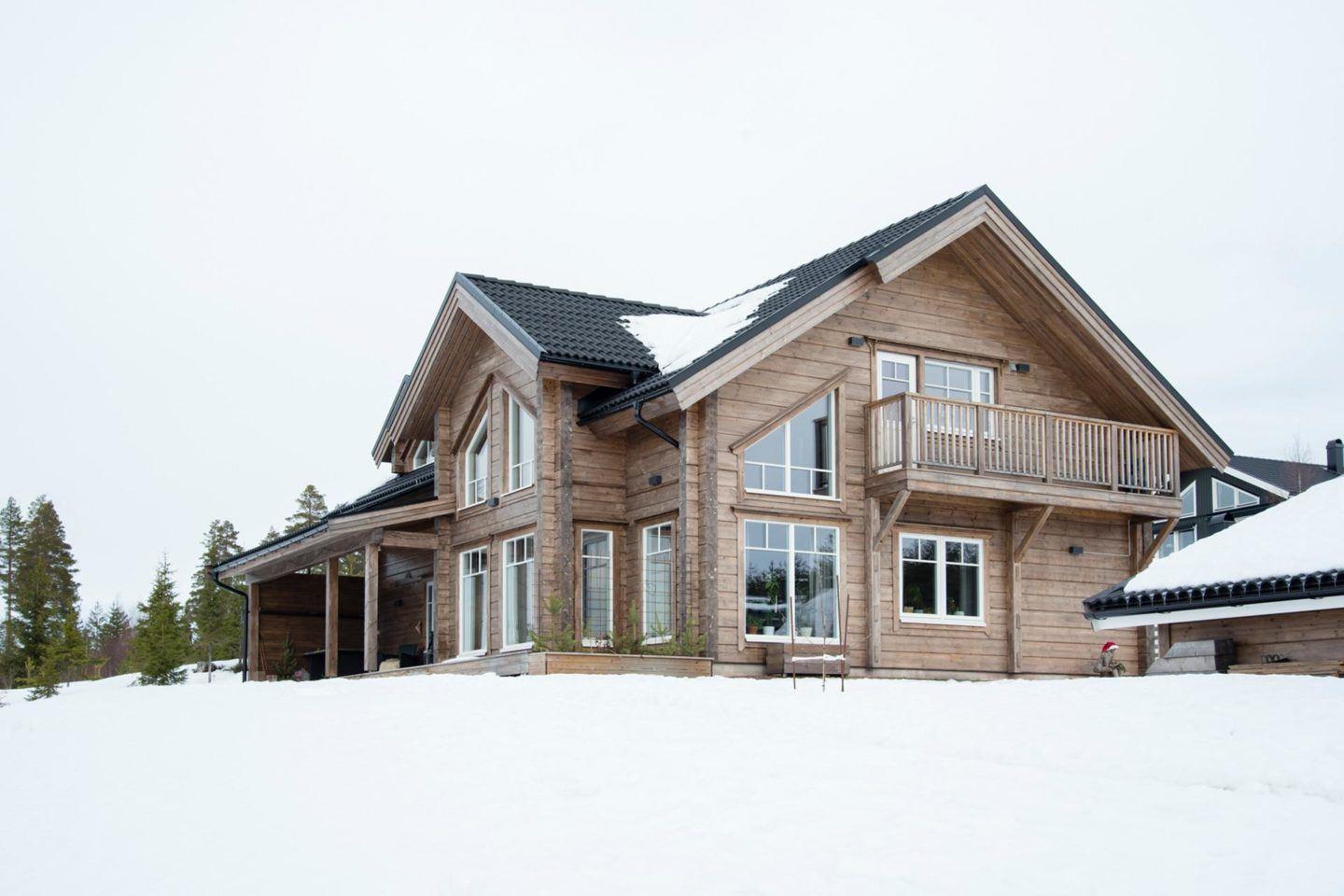 Maison en bois dans les montagnes suédoises