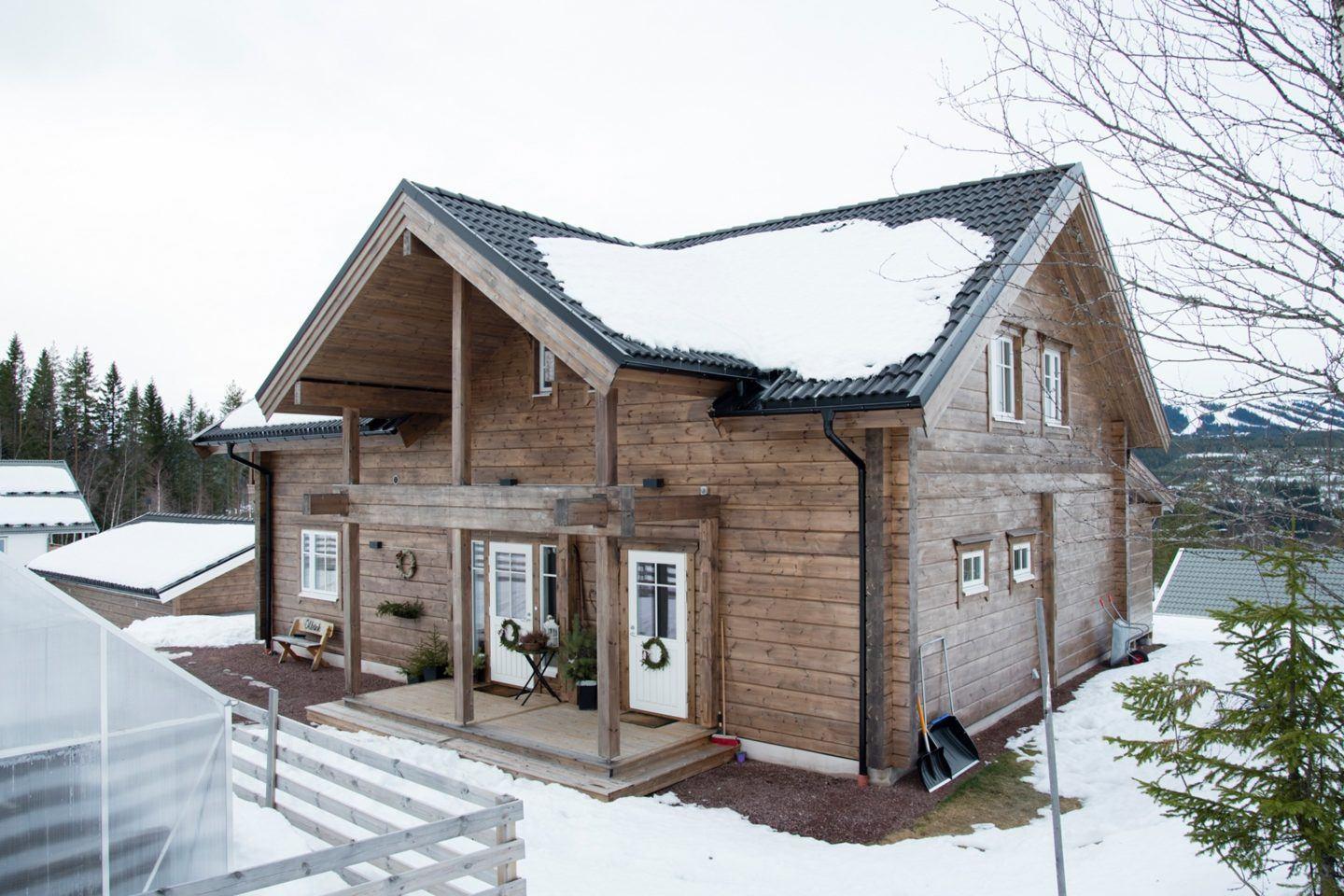 Maison en bois dans les montagnes suédoises